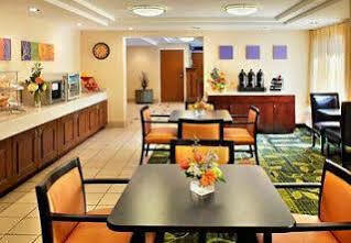 Fairfield Boston Tewksbury/andover Hotel 3*